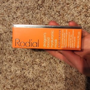 4/$20 NIB radial hyaluronic mask